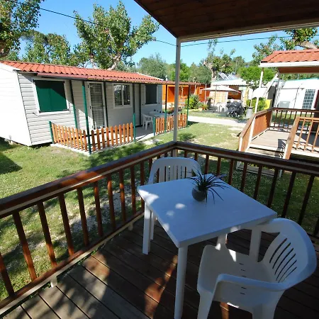 Σπίτι διακοπών Locazione Turistica Camping Classe Village.8 *