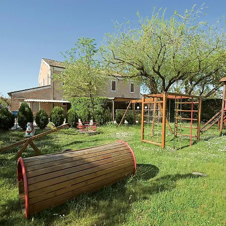 Дом отдыха Locazione Turistica Camping Classe Village.8 Лидо ди Данте